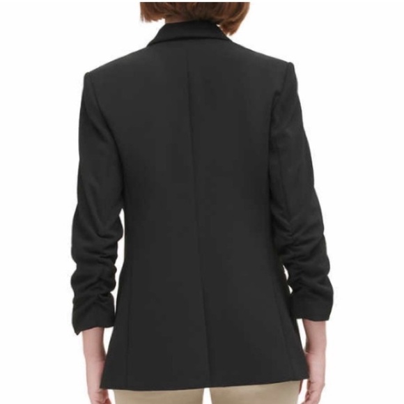 NEW DKNY Ladies’ Black 3/4 Shirred Sleeve Shawl Collar Midweight Blazer - Picture 2 of 3